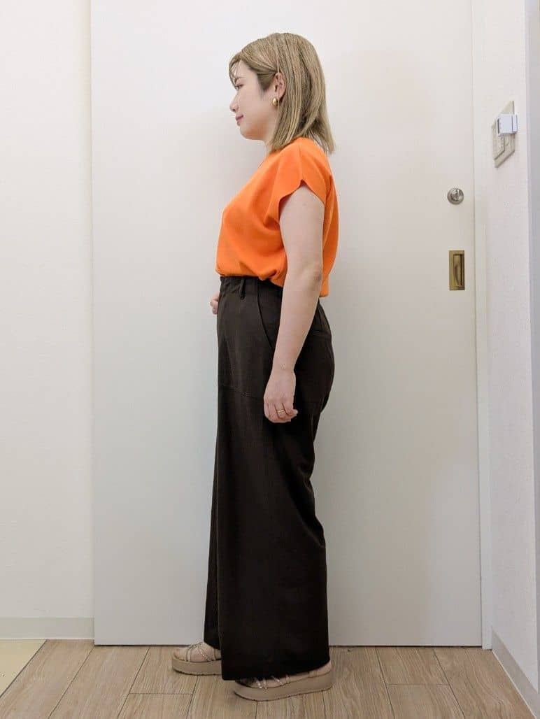 minさんの「grove｜【接触冷感】見た目はきちんと、着心地はらくちん クロップドベイカーパンツ」を使ったコーディネート