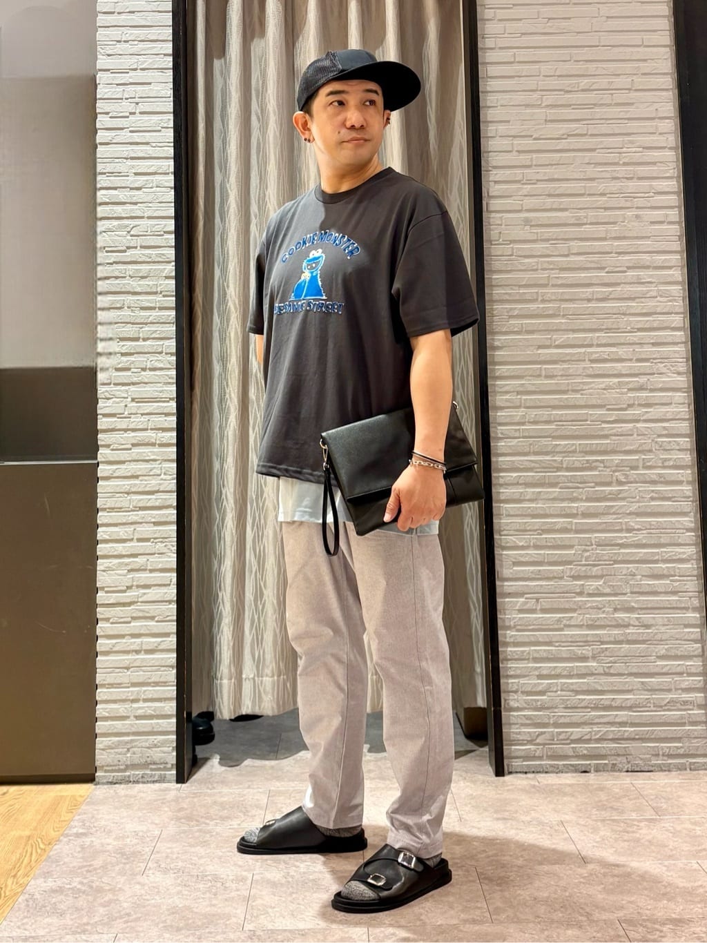 Pーyamaさんの「THE SHOP TK｜セサミストリートTシャツ／親子リンク」を使ったコーディネート