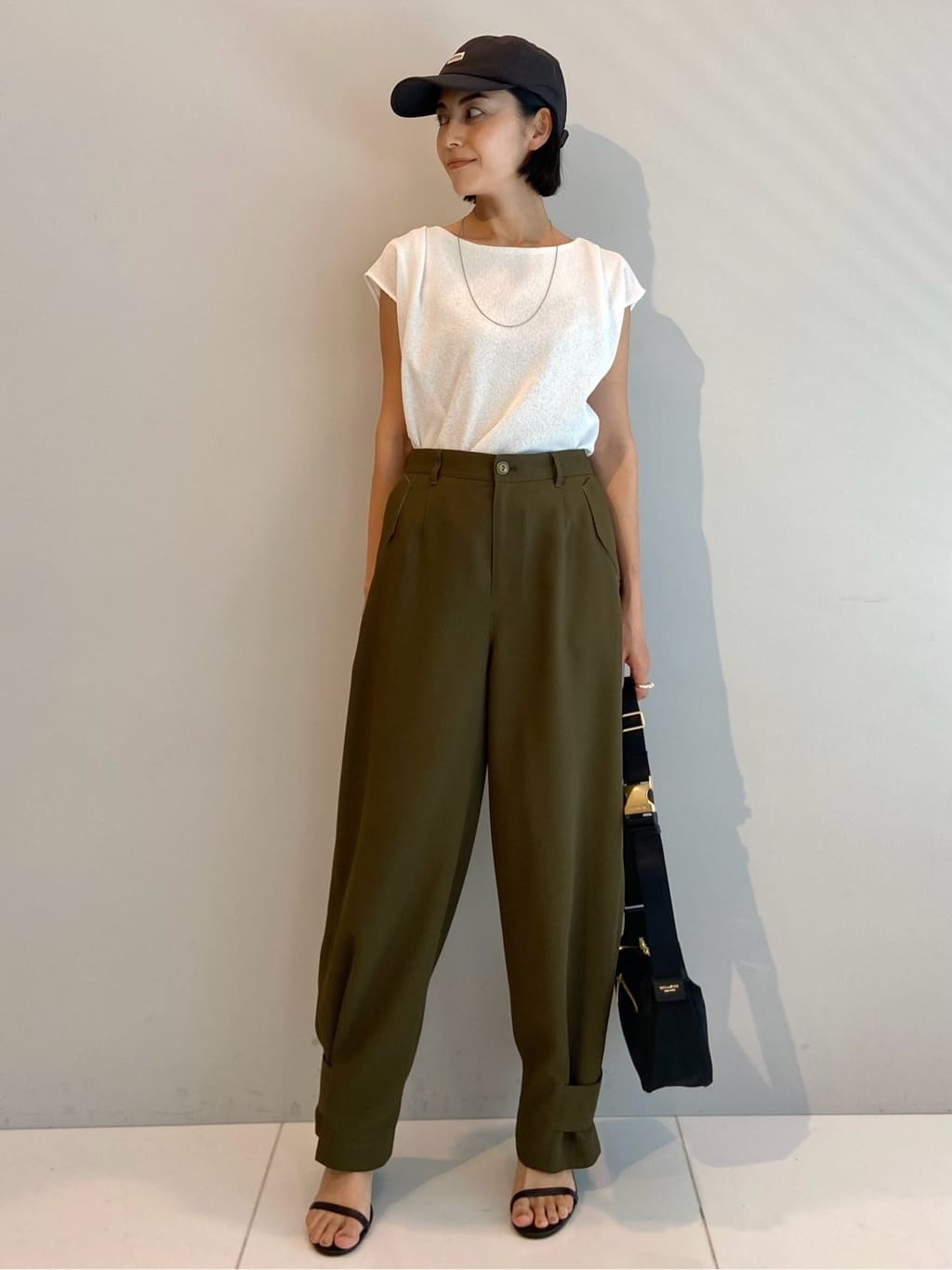 AYAさんの「UNTITLED｜【ジャージ素材】インナードッキングシアーカットソー」を使ったコーディネート