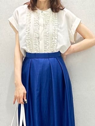 Miwaさんの「UNTITLED｜【後ろウエストゴム/洗える】シアーフレアースカート」を使ったコーディネート