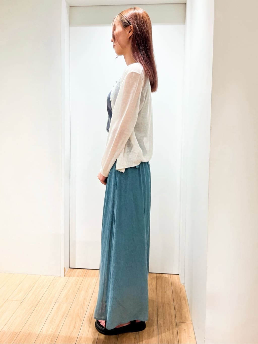 結女さんの「grove｜【雑誌掲載】洗えるシアーカーディガン」を使ったコーディネート