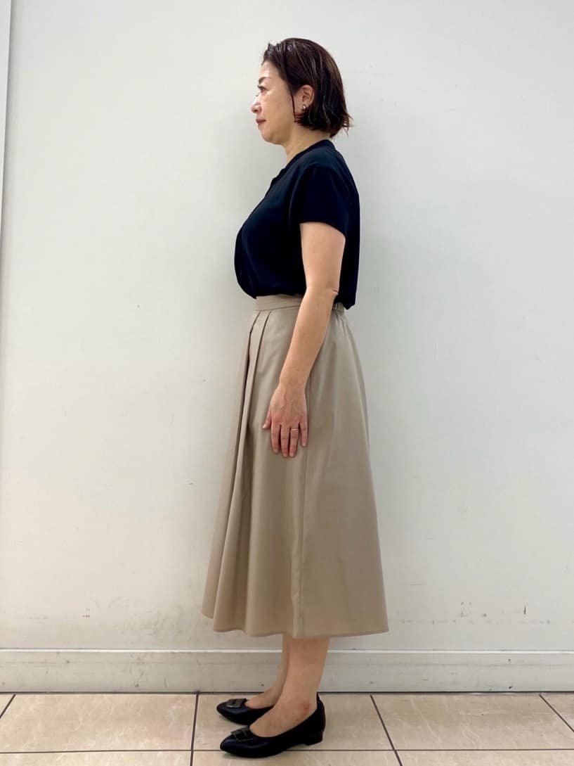 ksmさんの「Reflect｜【インナーに◎／すっきり見え！長め丈】タックデティールブラウス」を使ったコーディネート