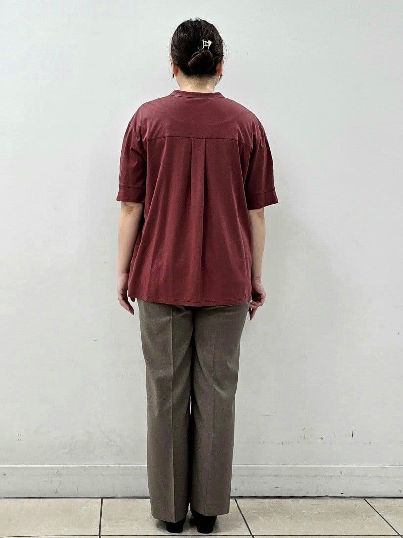 fkeさんの「Reflect｜【すっきり見え！長め丈／マシンウォッシュ可】スキッパーネックジャージトップス」を使ったコーディネート