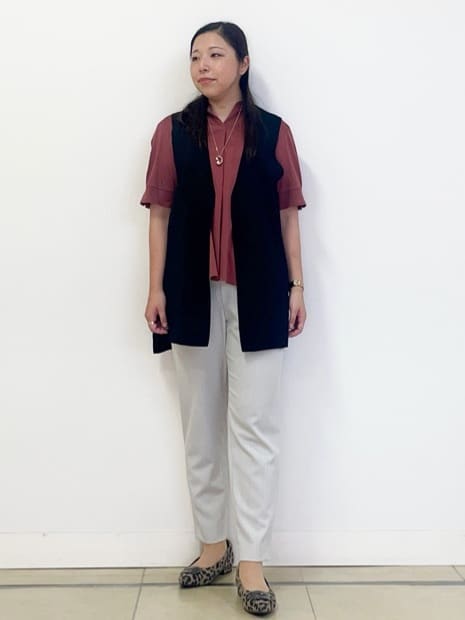 chisaさんの「Reflect｜【マシンウォッシュ可／ウエストゴム仕様】キレイめリラクシーパンツ」を使ったコーディネート