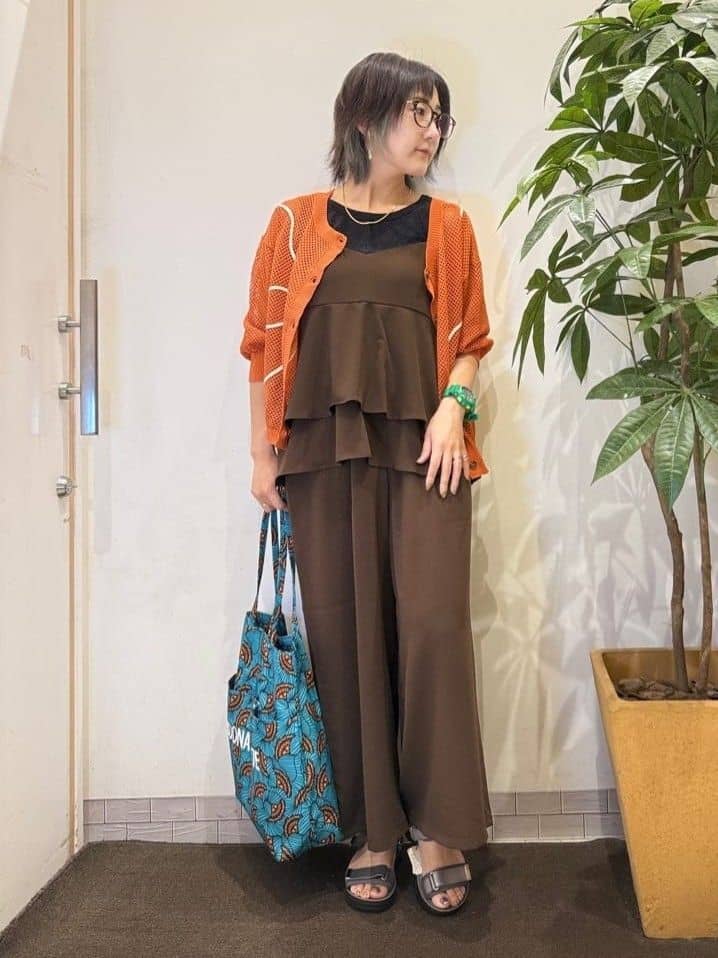 misakiさんの「SHOO･LA･RUE｜【S-LL/セットアップ可/ひんやり】女性らしさ溢れる ティアードキャミソール」を使ったコーディネート