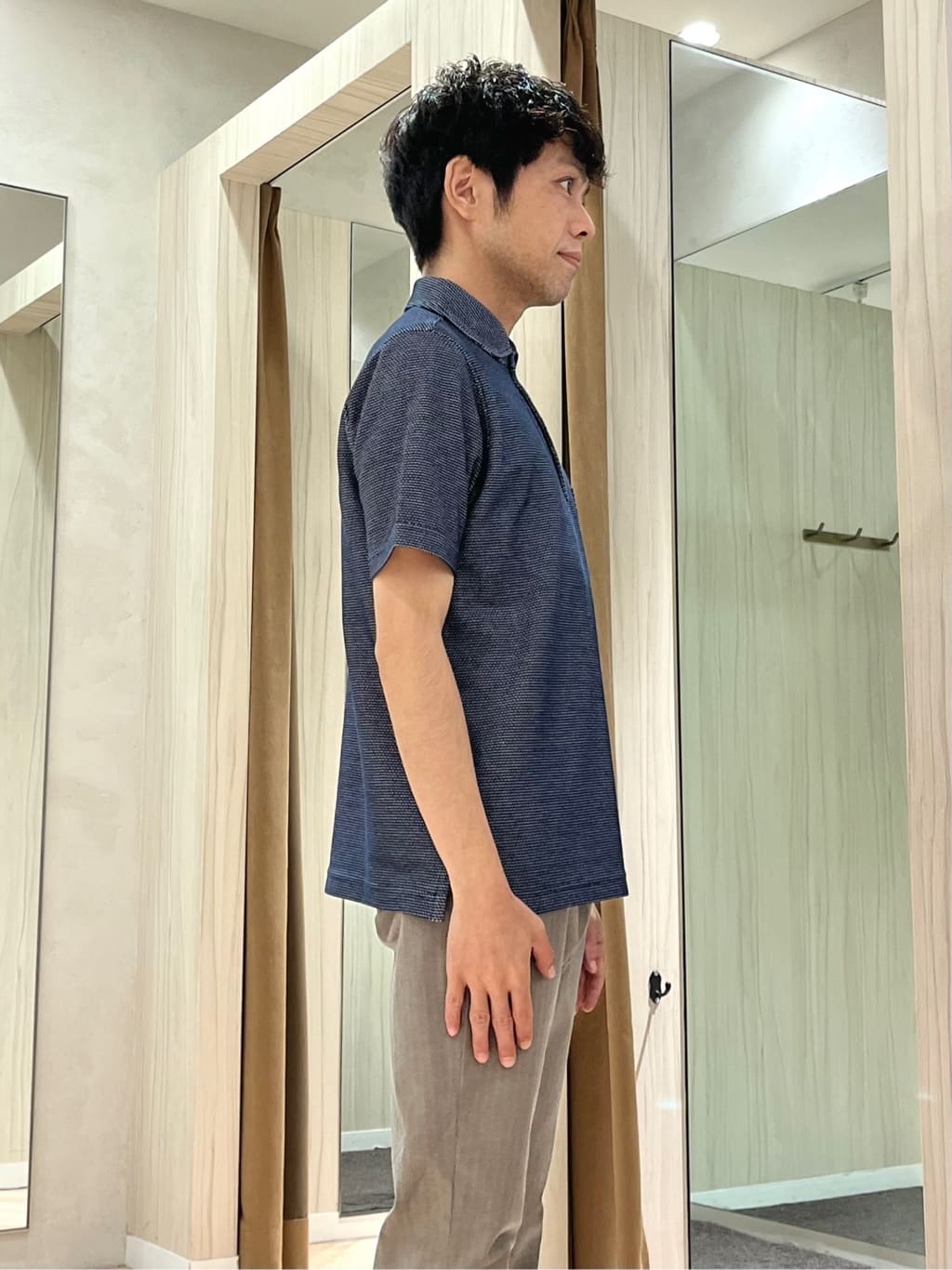 URAさんの「TAKEO KIKUCHI｜【抗菌防臭／9色5サイズ展開】ハニカムメランジ ポロシャツ」を使ったコーディネート