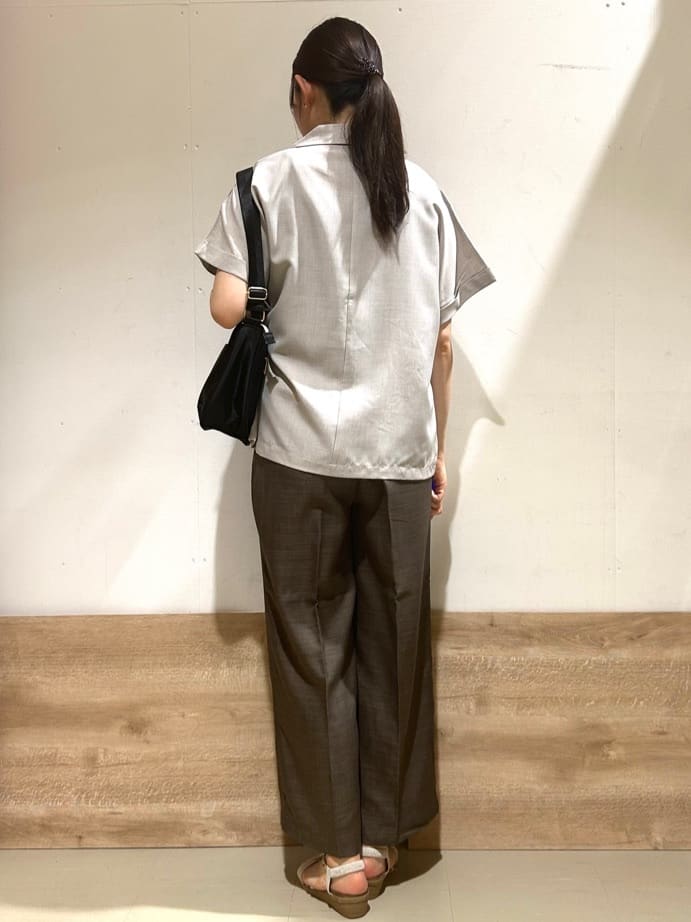 花さんの「SHOO･LA･RUE｜【S-LL】さらりと着たい大人のための 麻調半袖ジャケット」を使ったコーディネート