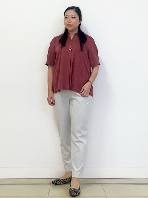 chisaさんの「Reflect｜【すっきり見え！長め丈／マシンウォッシュ可】スキッパーネックジャージトップス」を使ったコーディネート
