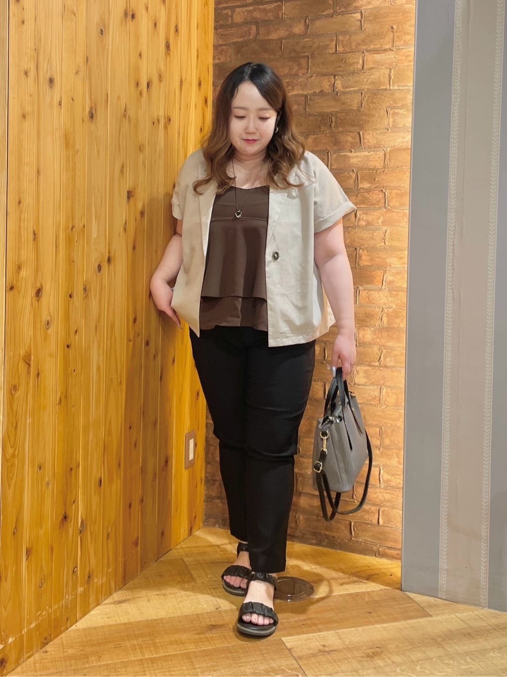 Risaさんの「SHOO･LA･RUE｜【S-LL】さらりと着たい大人のための 麻調半袖ジャケット」を使ったコーディネート