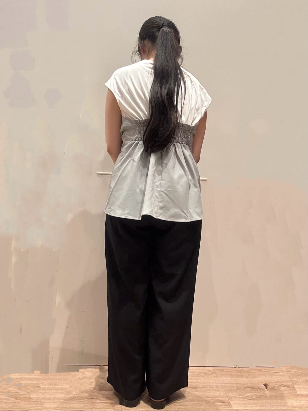 Juriさんの「OPAQUE.CLIP｜ビスチェドッキングカットソー【洗濯機洗い可】」を使ったコーディネート