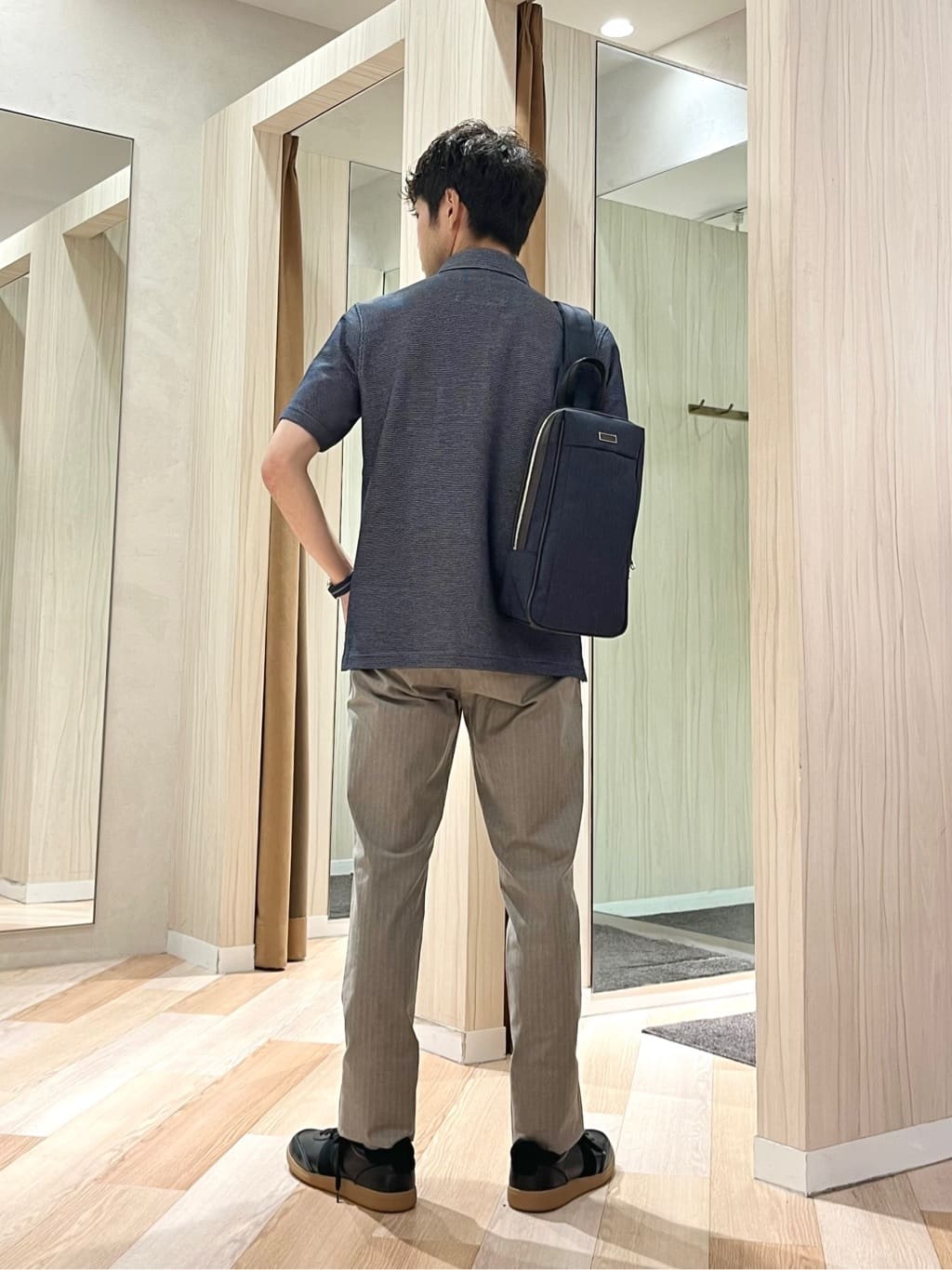 URAさんの「TAKEO KIKUCHI｜【抗菌防臭／9色5サイズ展開】ハニカムメランジ ポロシャツ」を使ったコーディネート