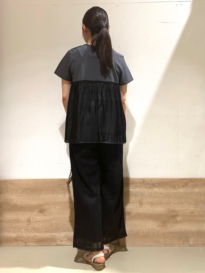 花さんの「SHOO･LA･RUE｜【S-LL】クロシェ風レースイージーワイドパンツ」を使ったコーディネート