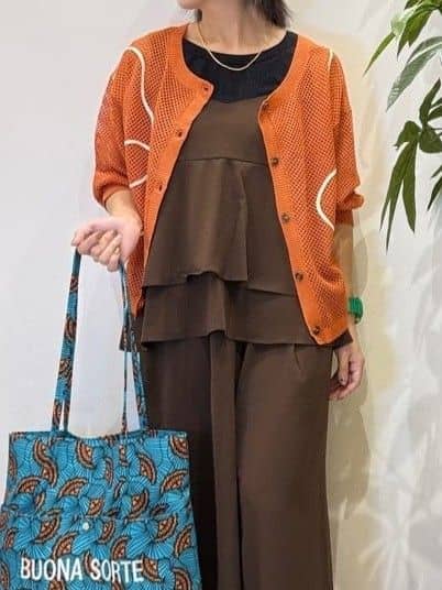 misakiさんの「SHOO･LA･RUE｜【S-LL/セットアップ可/ひんやり】女性らしさ溢れる ティアードキャミソール」を使ったコーディネート