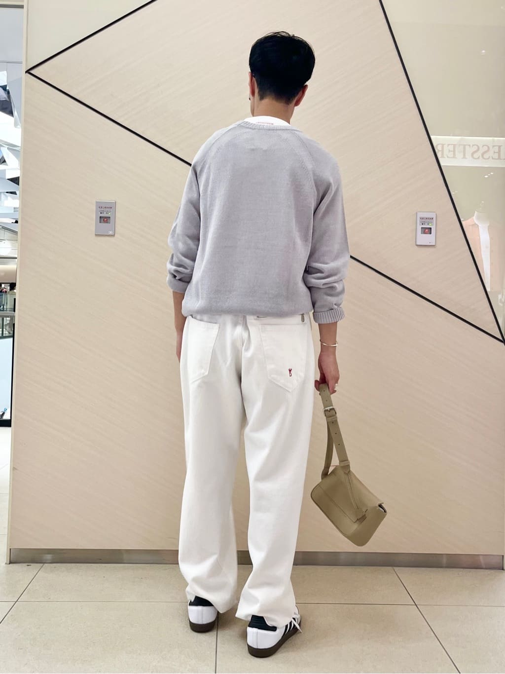 小山凌さんの「DRESSTERIOR｜」を使ったコーディネート