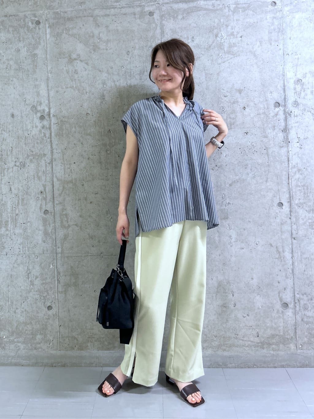 takaさんの「Dessin｜【洗える】ストライプ柄フレンチスリーブスキッパ―ブラウス」を使ったコーディネート