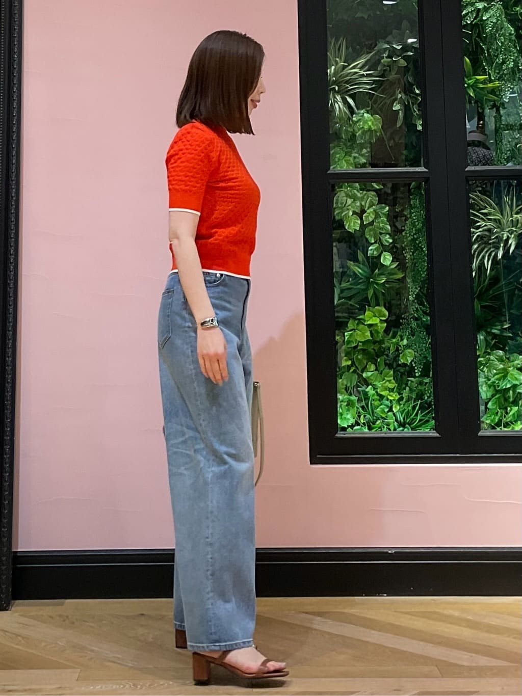 maruさんの「DRESSTERIOR｜【6色展開/オンオフ】レース編みハーフスリーブニット」を使ったコーディネート