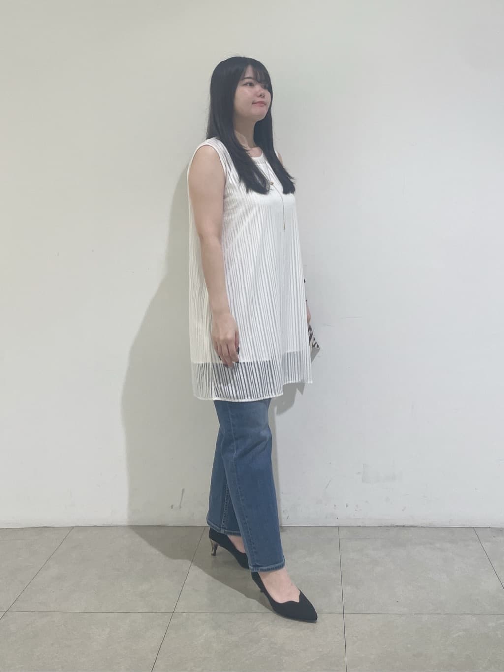 emikaさんの「INDIVI｜【洗える／セットアップ可能】ラッセルチュニック」を使ったコーディネート
