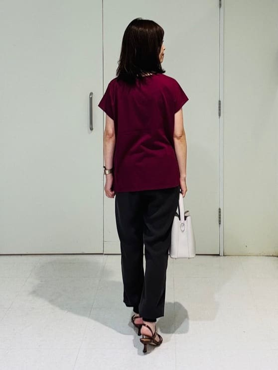 makiさんの「UNTITLED｜【洗える/Tシャツ】ツイストプルオーバー」を使ったコーディネート