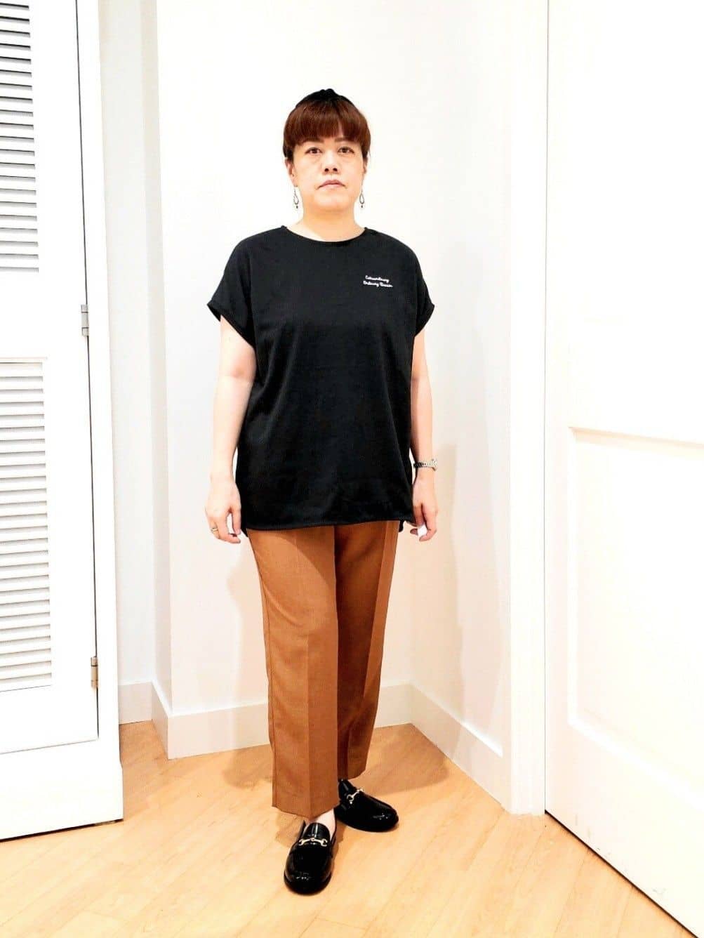 ai-Pさんの「Dessin｜【洗える】フレンチスリーブロゴ入りTシャツ」を使ったコーディネート