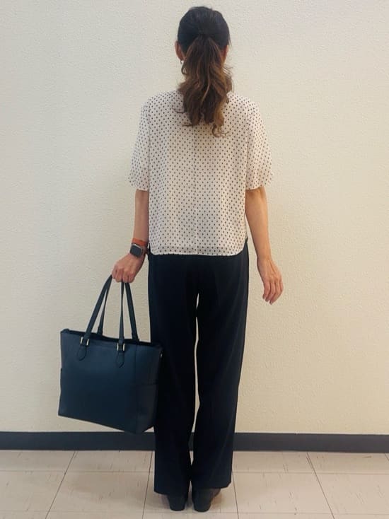 ⭐︎Eimi⭐︎さんの「Reflect｜【マシンウォッシュ可／セットアップ可】コツキ柄プリントブラウス」を使ったコーディネート