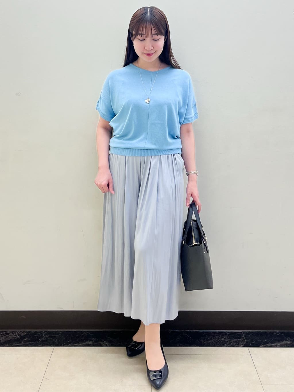 mikikoさんの「Reflect｜【選べる7色◎／手洗い可／二の腕カバー】半袖ニット」を使ったコーディネート