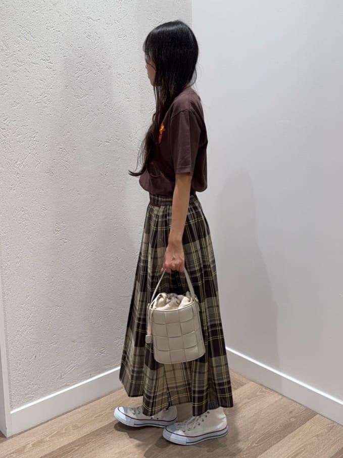 NOZOMIさんの「Dessin｜ロゴ刺繍Tシャツ」を使ったコーディネート