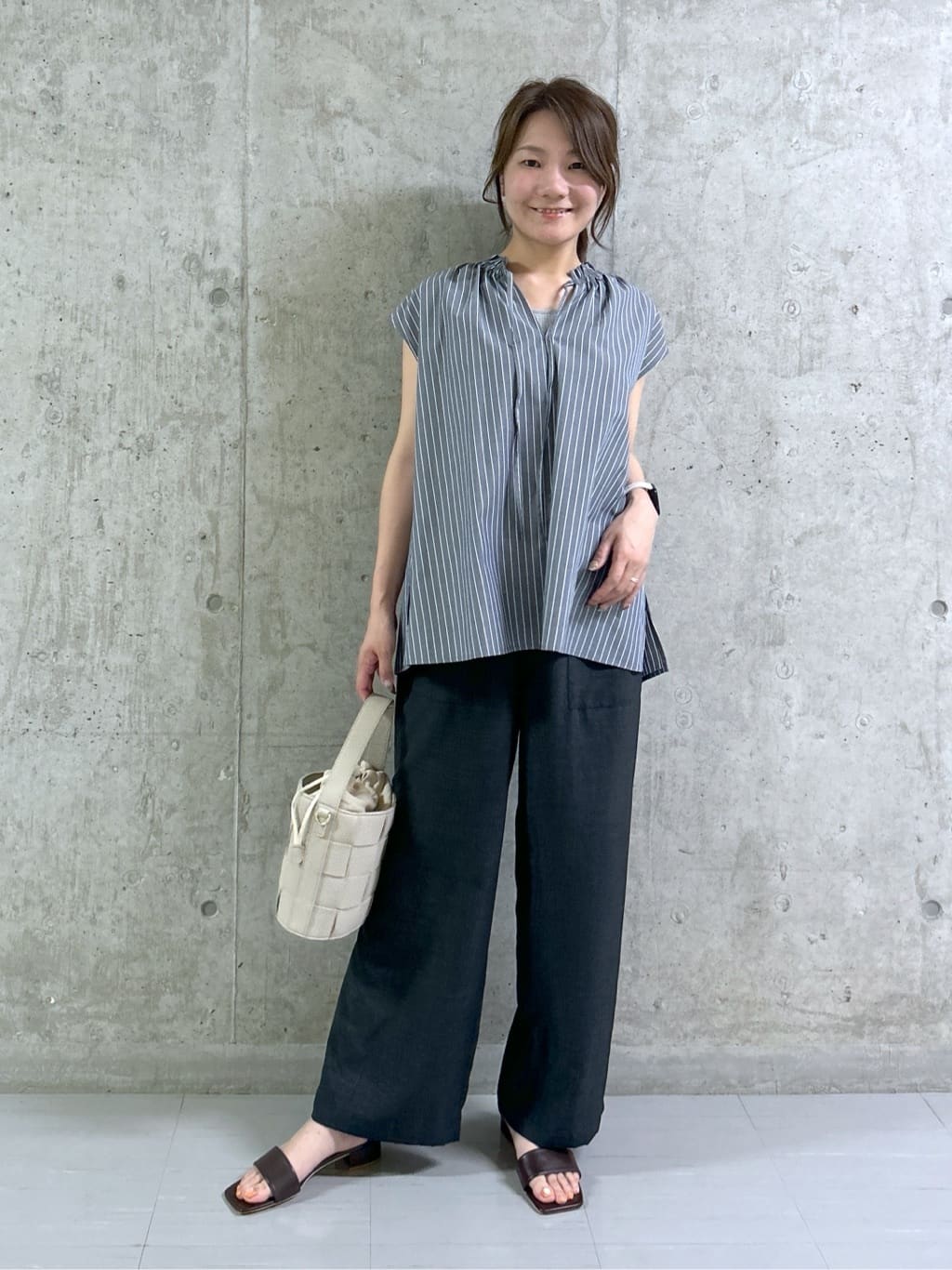 takaさんの「Dessin｜【洗える】ストライプ柄フレンチスリーブスキッパ―ブラウス」を使ったコーディネート