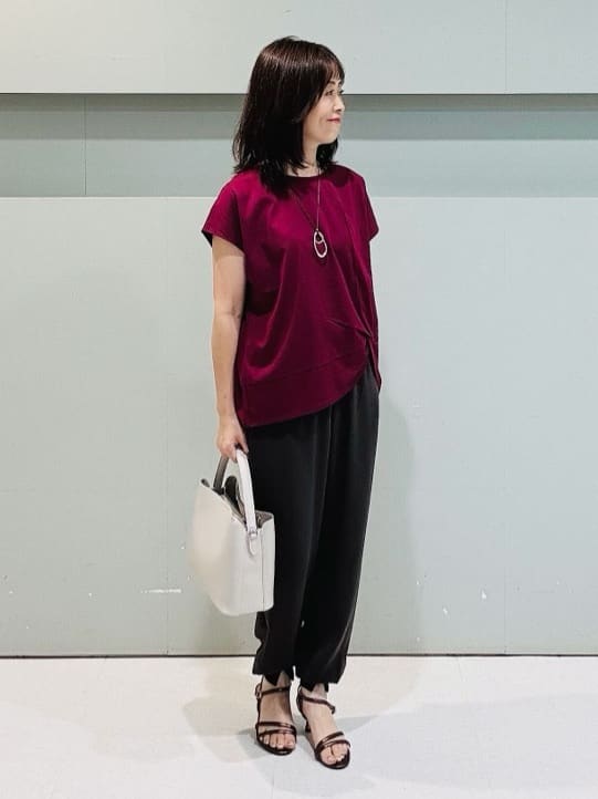 makiさんの「UNTITLED｜【洗える/Tシャツ】ツイストプルオーバー」を使ったコーディネート
