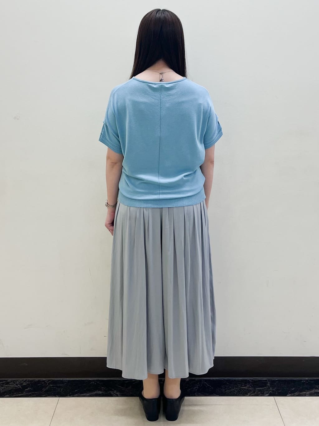 mikikoさんの「Reflect｜【選べる7色◎／手洗い可／二の腕カバー】半袖ニット」を使ったコーディネート