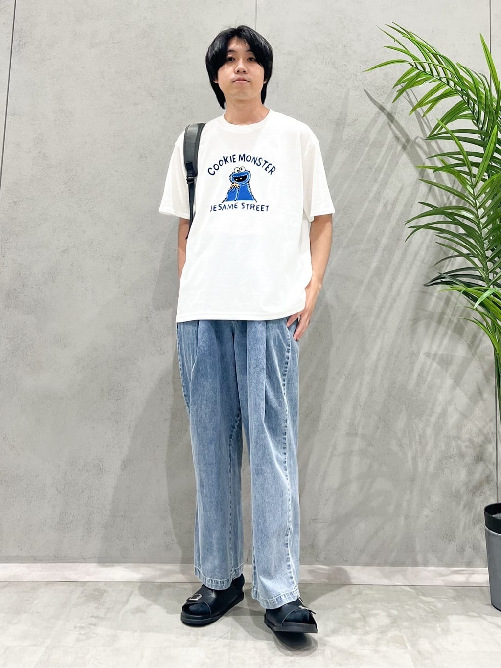 SHI-MAさんの「THE SHOP TK｜セサミストリートTシャツ／親子リンク」を使ったコーディネート