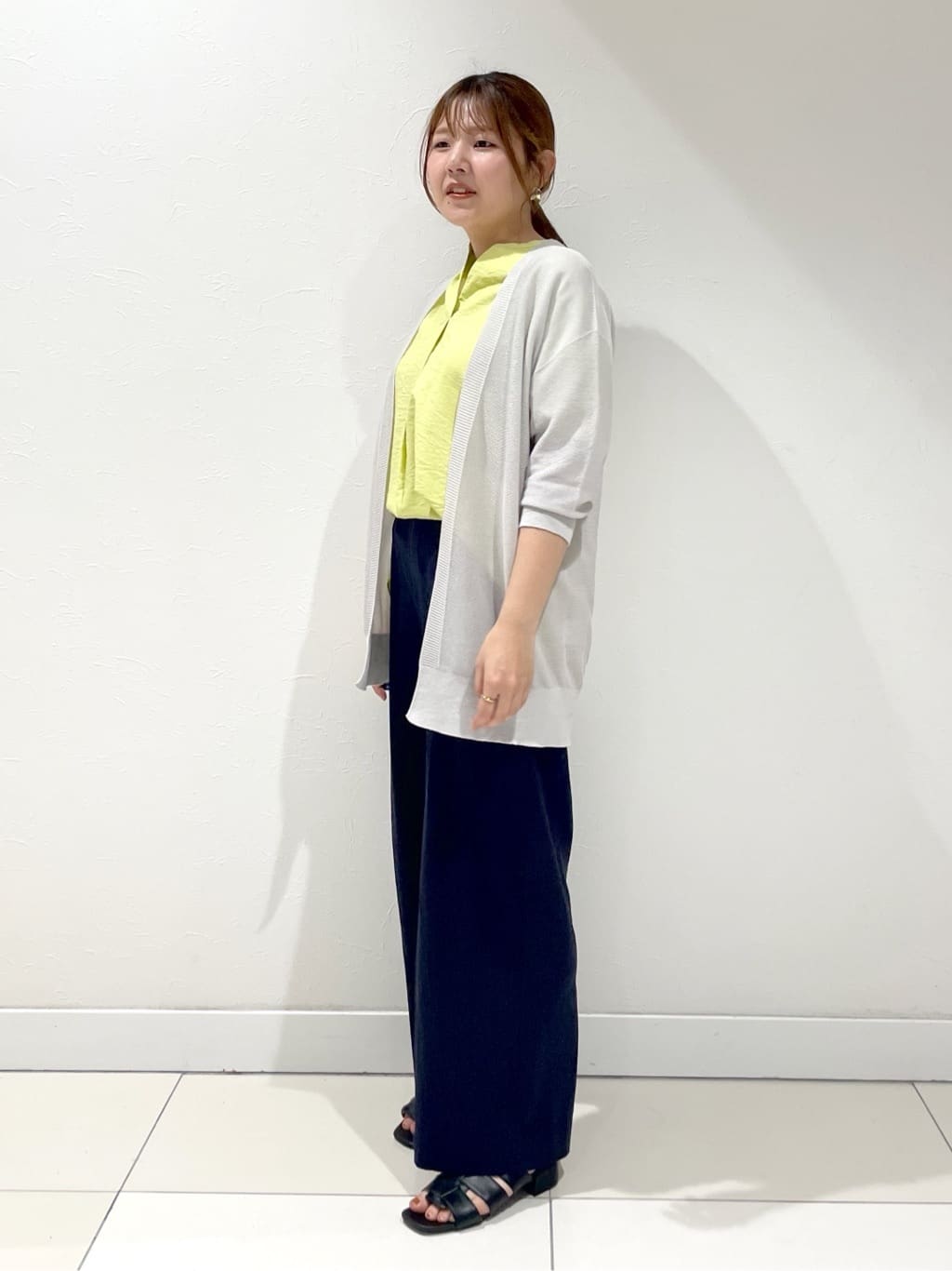 YUUKIさんの「INDIVI｜◆【洗える／UVケア／SETUP可能】スキッパードルマンブラウス」を使ったコーディネート