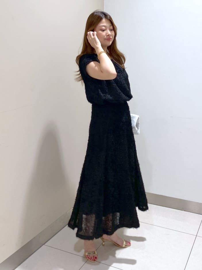 kanaさんの「UNTITLED｜【セットアップ可/洗える】フェザーフレンチスリーブブラウス」を使ったコーディネート