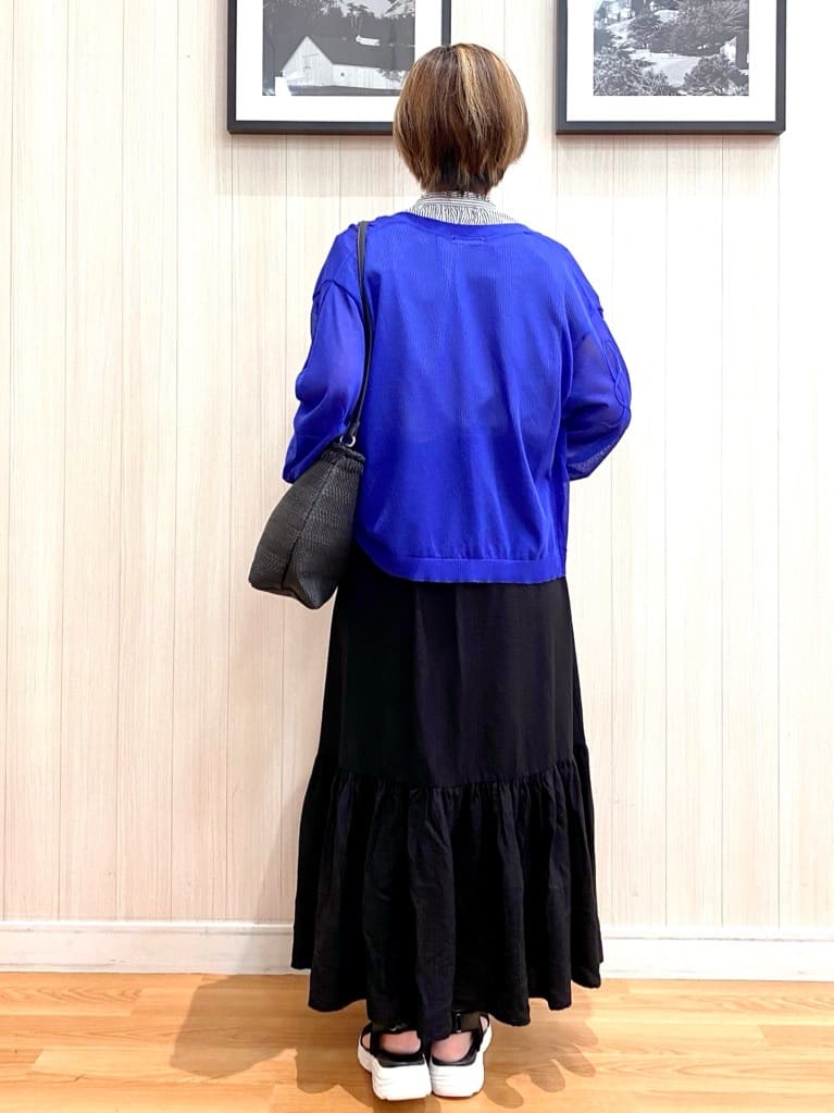 ユ（yu）さんの「SHOO･LA･RUE｜ニュアンスデザインがこなれ見え 刺繍デザイン シアーカーディガン」を使ったコーディネート