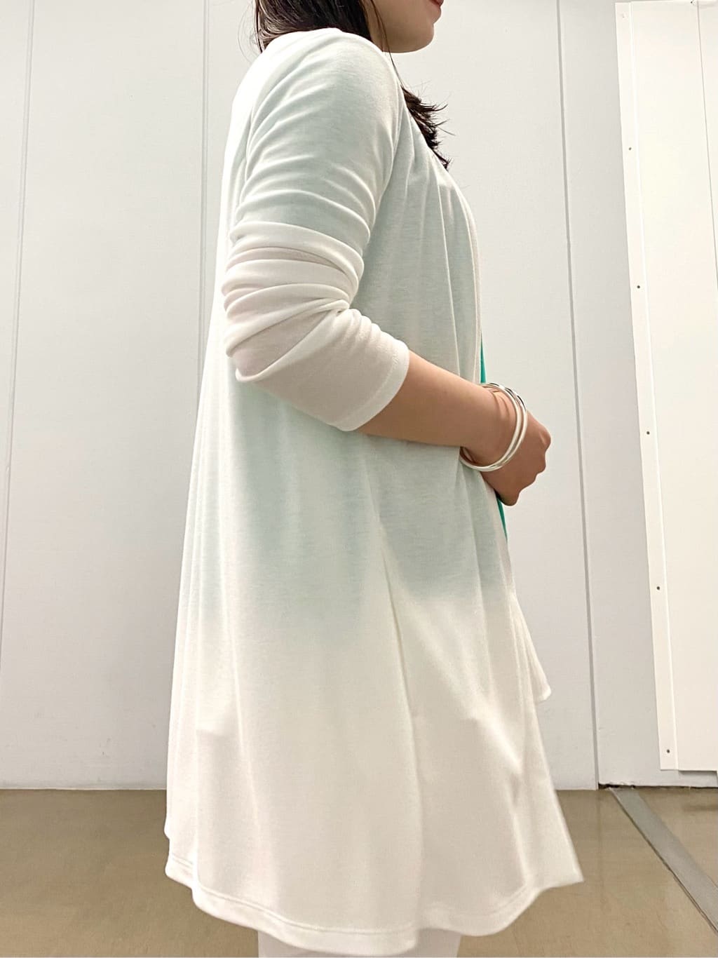 misakiさんの「INDIVI｜【洗える／レイヤードにも活躍】ペプラムインナートップス」を使ったコーディネート