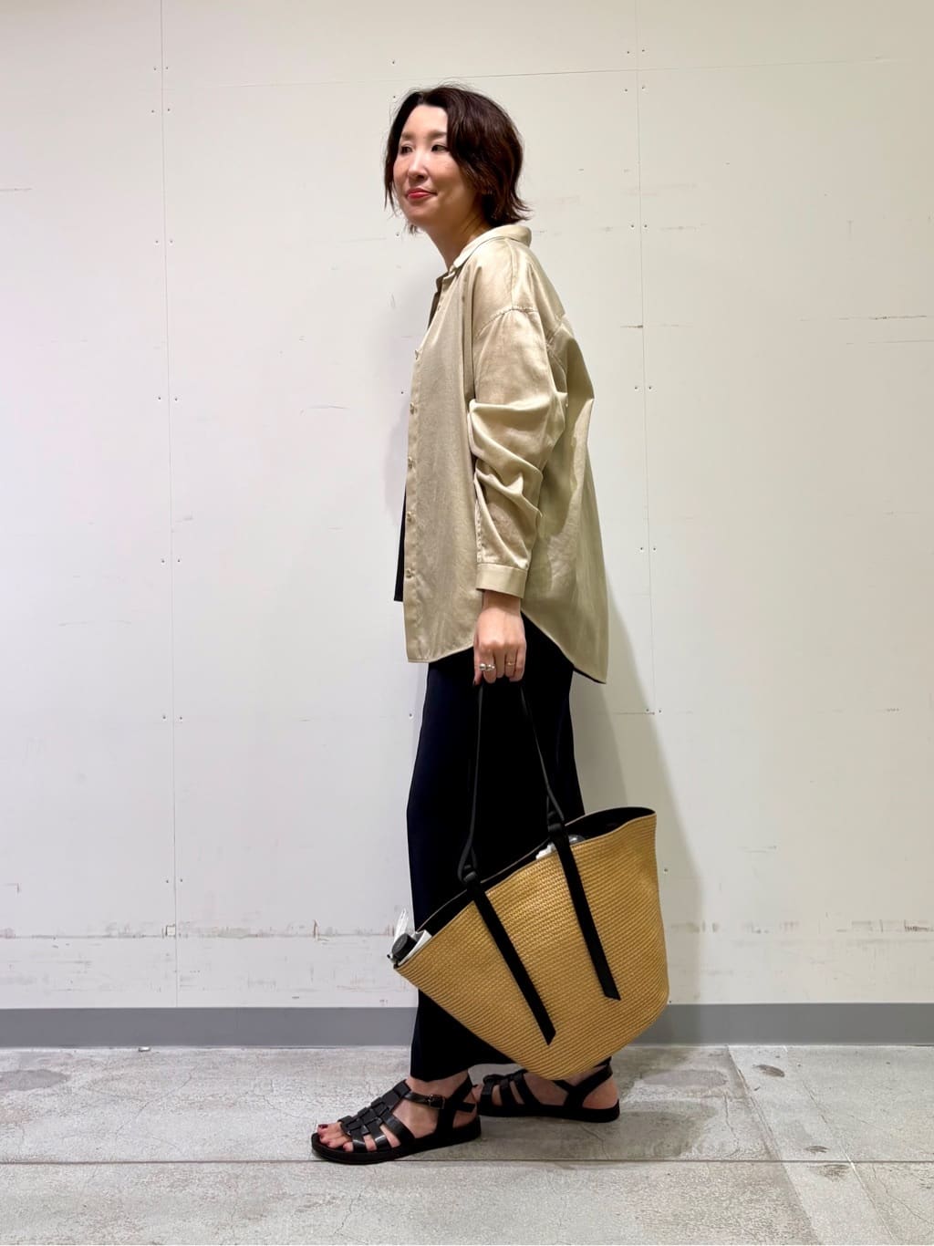 yuriさんの「INDIVI｜【着る日傘／遮熱／UVケア】ワイドパンツ」を使ったコーディネート