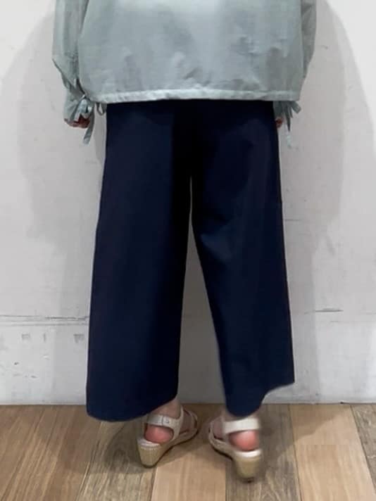山さんさんの「grove｜サマーハイパーストレッチワイドパンツ」を使ったコーディネート