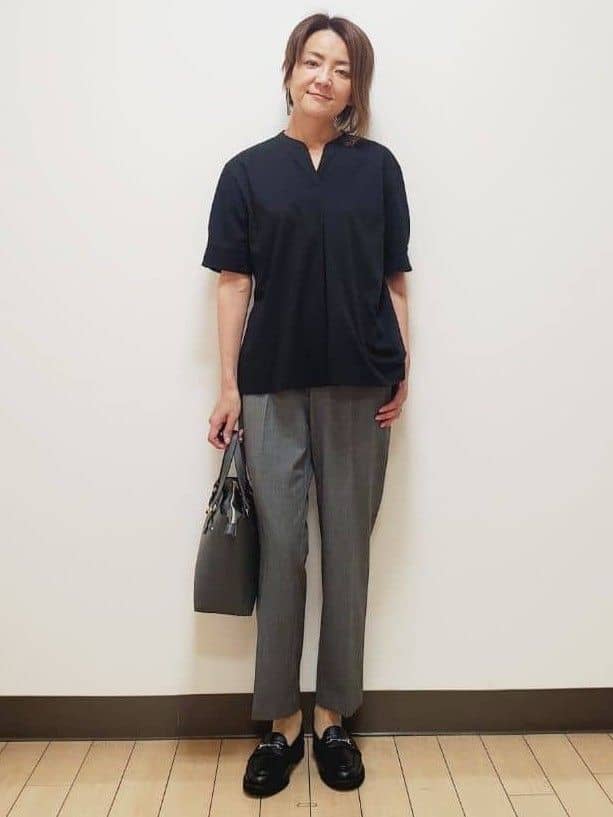 yuuさんの「Reflect｜【すっきり見え！長め丈／マシンウォッシュ可】スキッパーネックジャージトップス」を使ったコーディネート