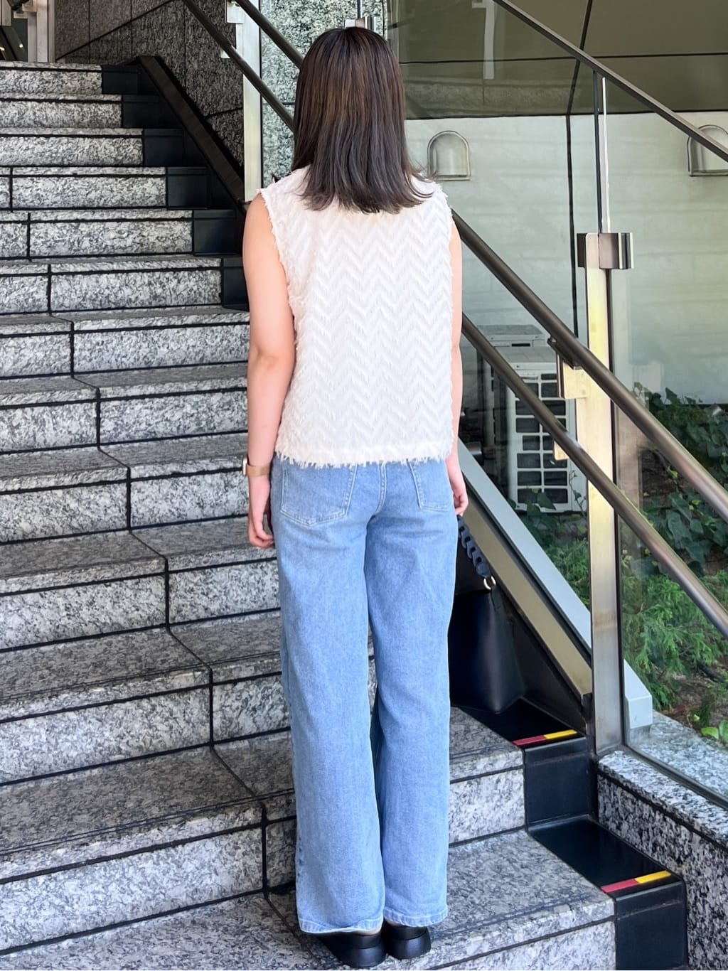 HANNAさんの「OPAQUE.CLIP｜フリンジジャカードベスト【洗濯機洗い可】」を使ったコーディネート
