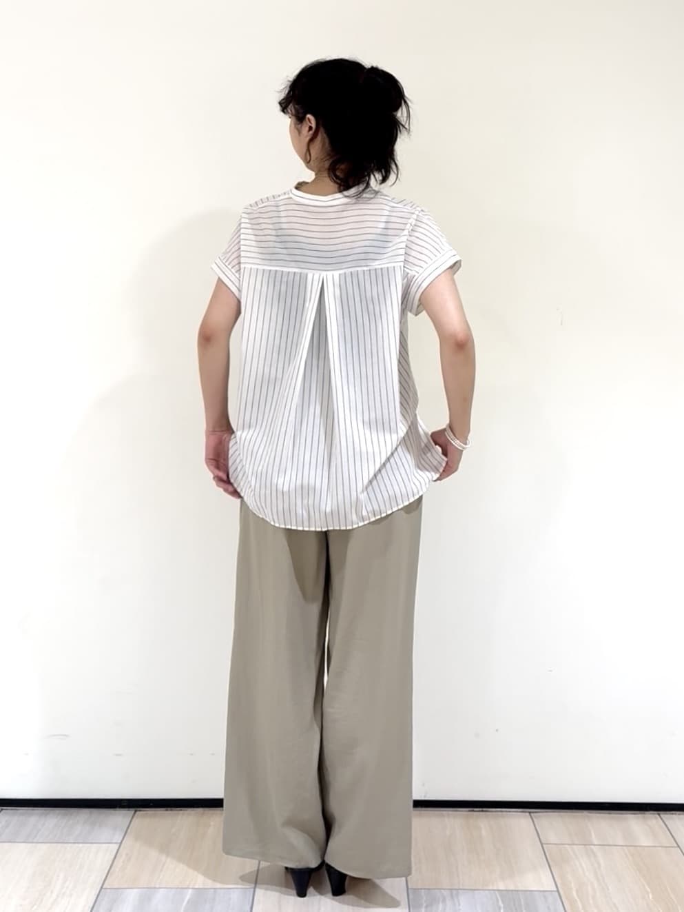 YUKAさんの「UNTITLED｜【洗える/スキッパー】フレンチスリーブシアーブラウス」を使ったコーディネート