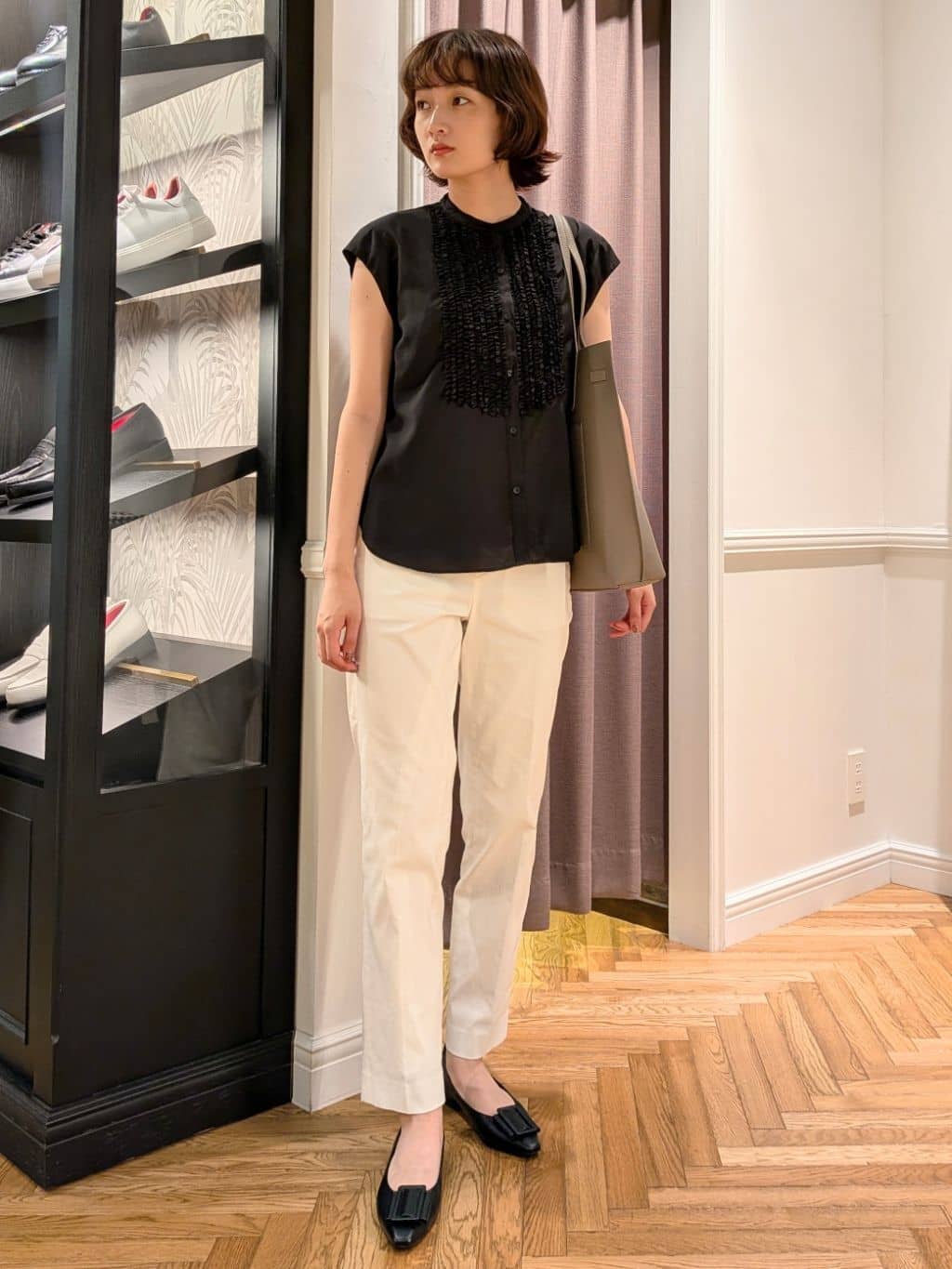 saoriさんの「DRESSTERIOR｜◆【洗える/接触冷感/通勤】ウォッシャブルストレッチテーパードパンツ」を使ったコーディネート