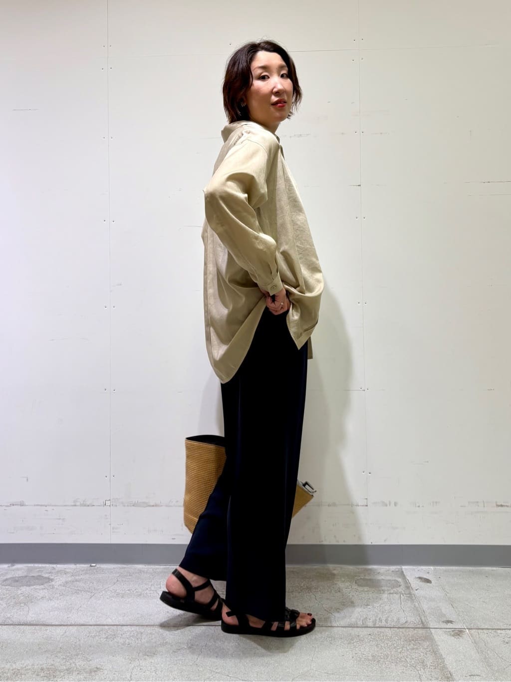 yuriさんの「INDIVI｜【着る日傘／遮熱／UVケア】ワイドパンツ」を使ったコーディネート