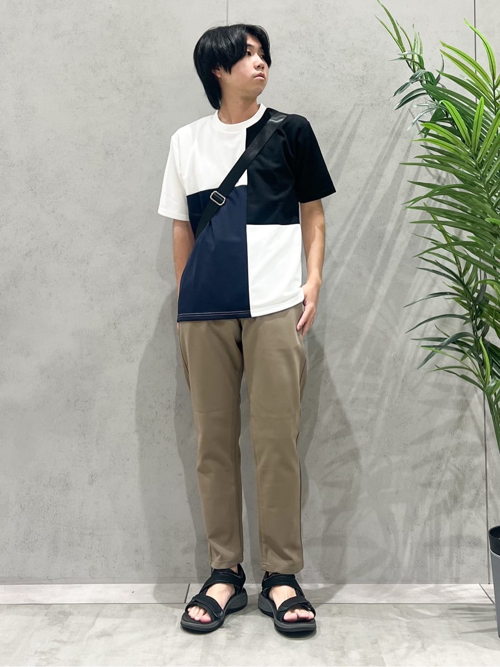 SHI-MAさんの「THE SHOP TK｜ツイルブロッキング 半袖Tシャツ 洗濯機OK」を使ったコーディネート
