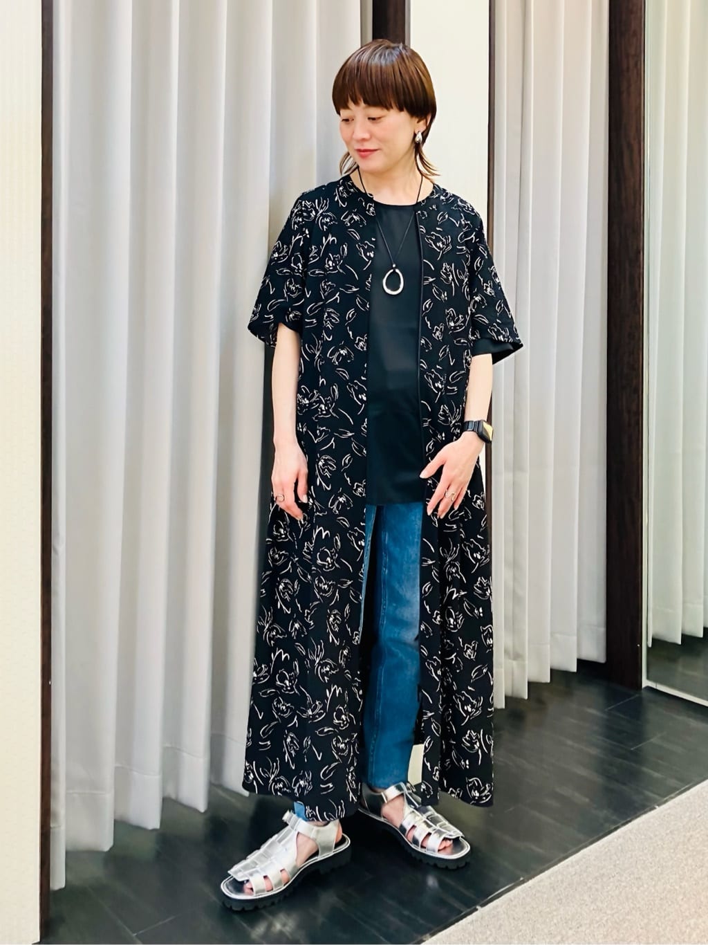 YUKIさんの「INDIVI｜【洗える】裾シアー半袖トップス」を使ったコーディネート