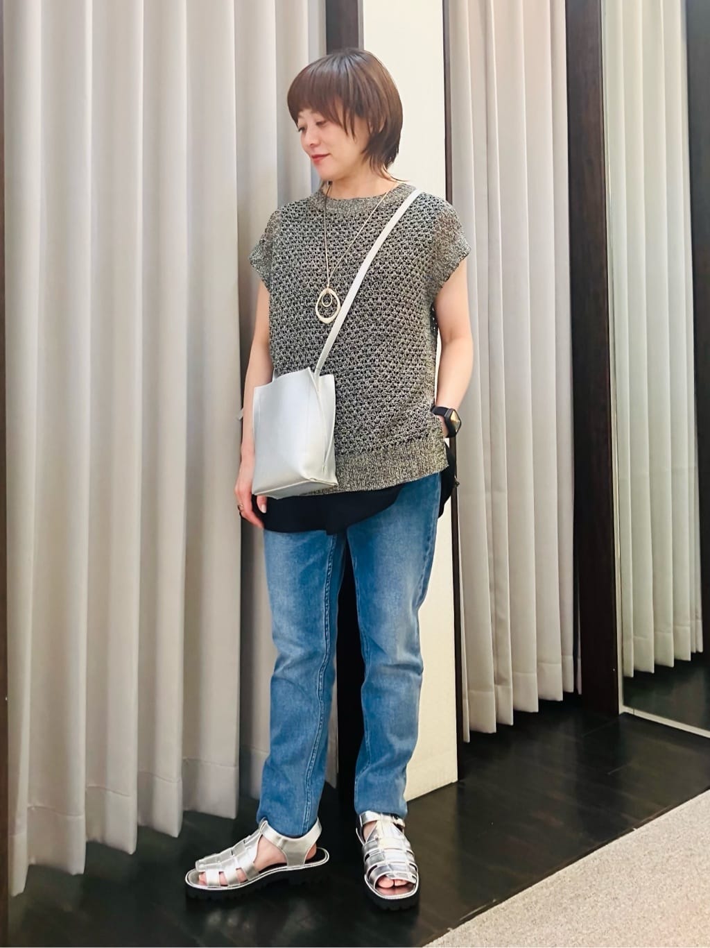 YUKIさんの「INDIVI｜【洗える／レイヤードにも活躍】ペプラムインナートップス」を使ったコーディネート