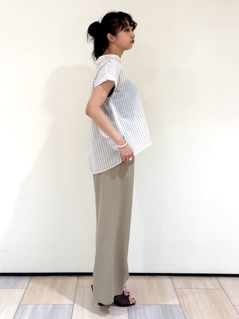 YUKAさんの「UNTITLED｜【洗える/スキッパー】フレンチスリーブシアーブラウス」を使ったコーディネート