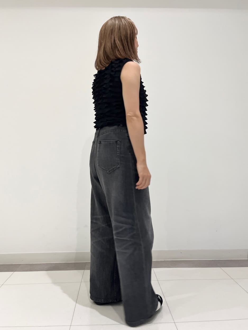 Reecoさんの「DRESSTERIOR｜ヴィンテージ加工ワイドデニムパンツ」を使ったコーディネート