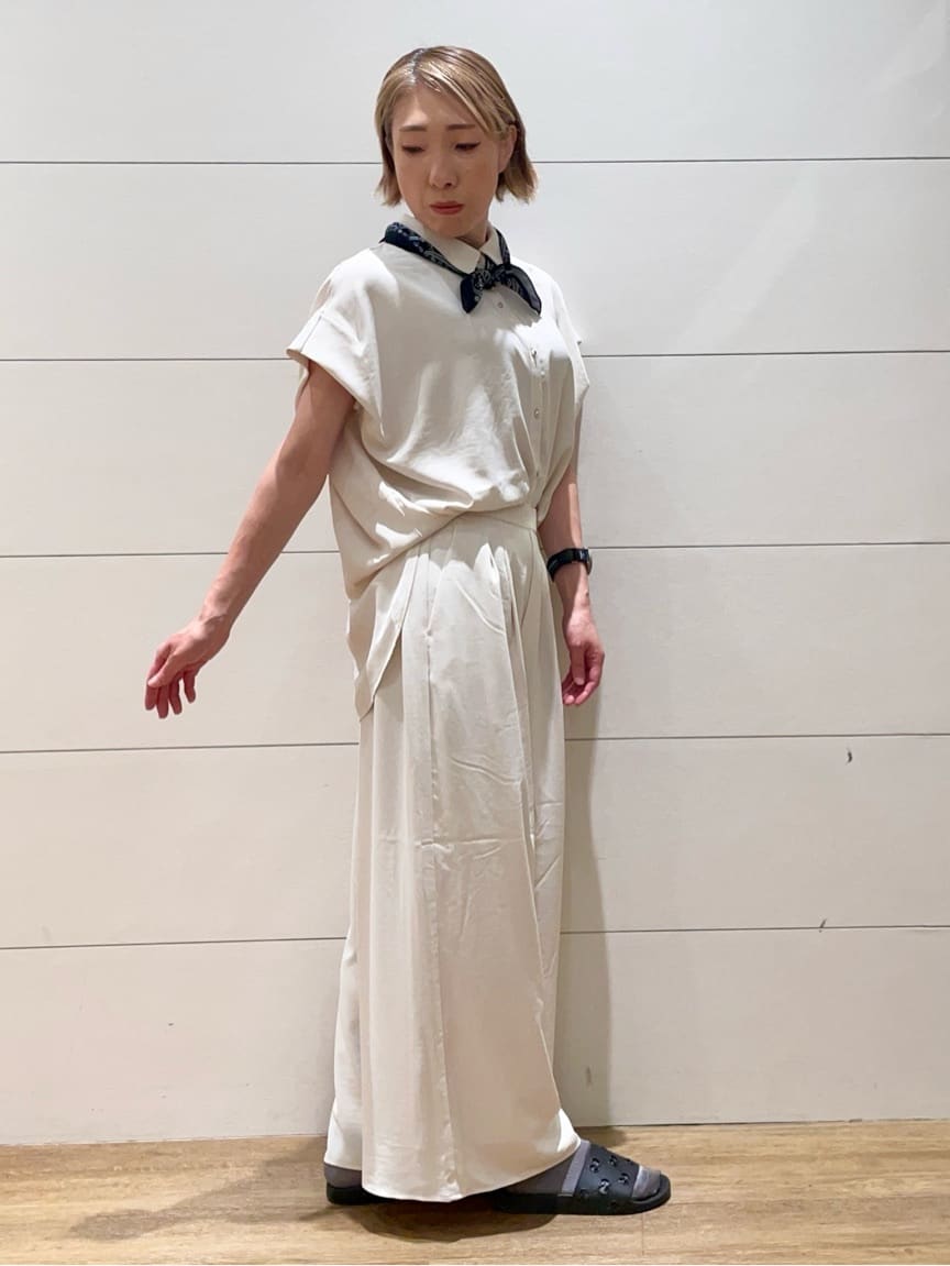 Ryoさんの「THE SHOP TK｜コットンライクブラウス【接触冷感/洗濯機OK/UV/セットアップ可】」を使ったコーディネート