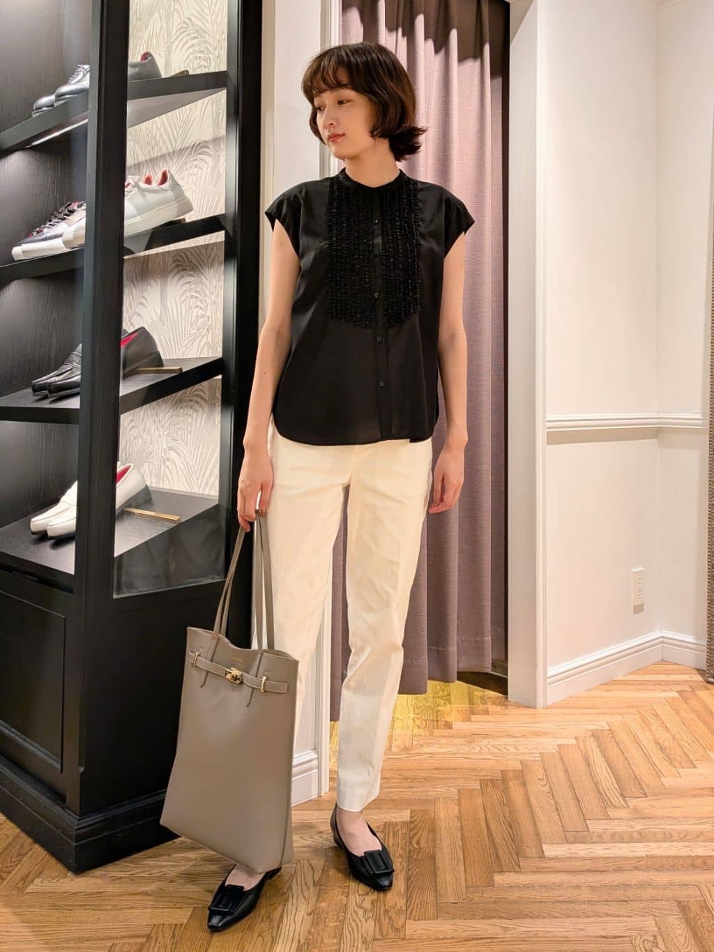 saoriさんの「DRESSTERIOR｜◆【洗える/接触冷感/通勤】ウォッシャブルストレッチテーパードパンツ」を使ったコーディネート