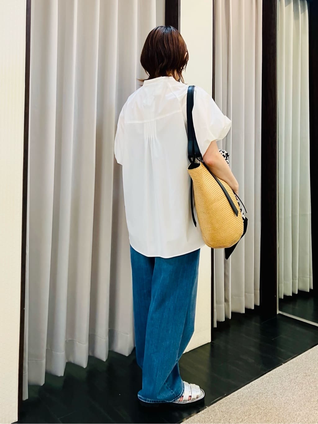 YUKIさんの「INDIVI｜【褒められデニム】ワイドストレート デニムパンツ」を使ったコーディネート
