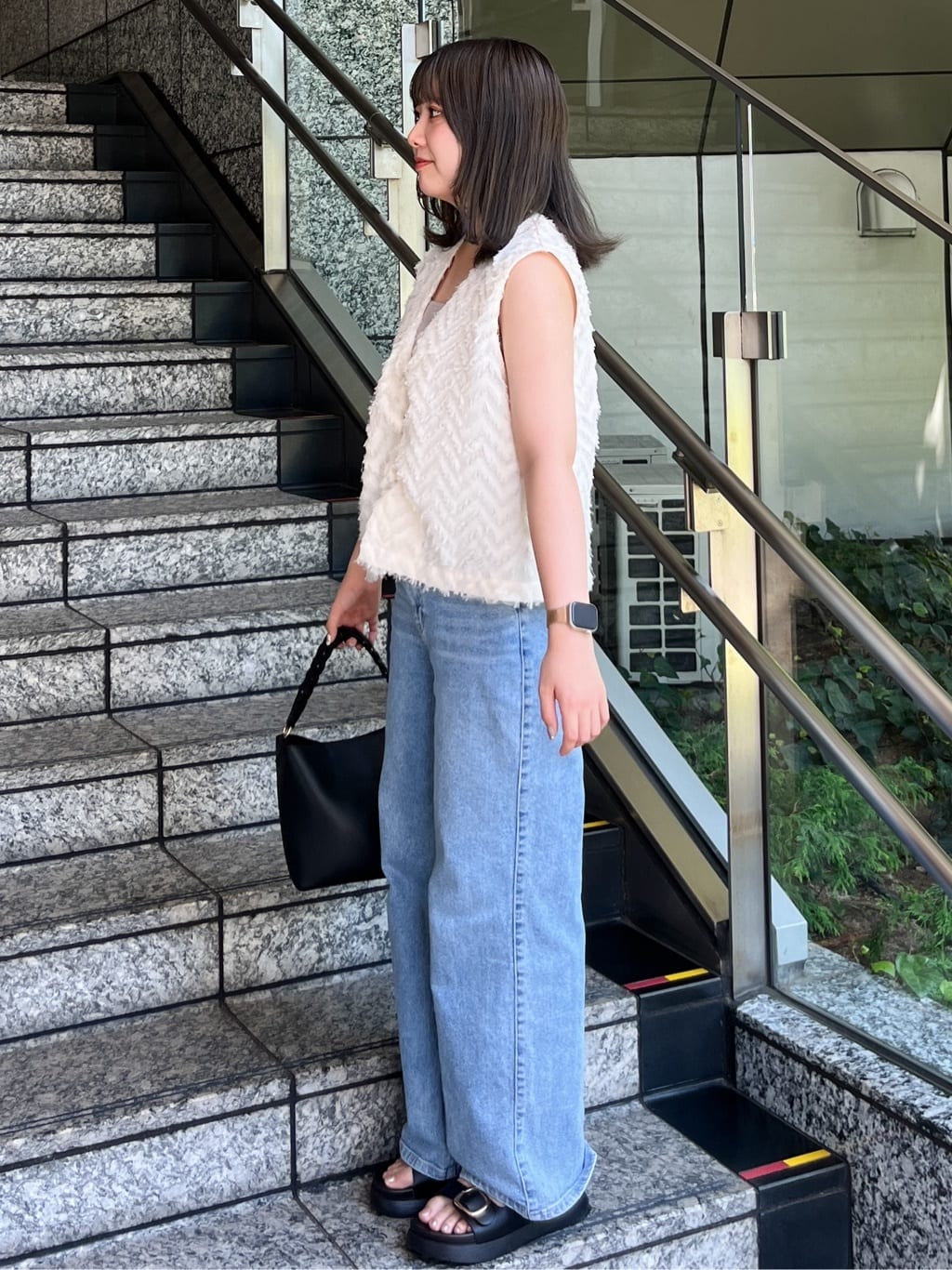 HANNAさんの「OPAQUE.CLIP｜フリンジジャカードベスト【洗濯機洗い可】」を使ったコーディネート